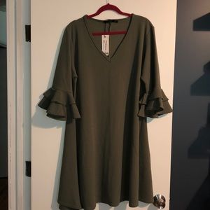 Boohoo plus green shift dress with ruffle sleeves